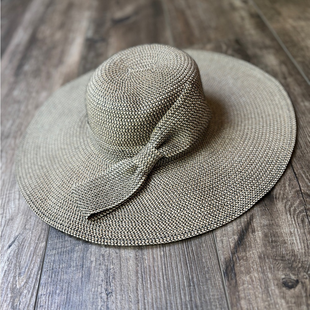 D&Y Tan Wide Brim Hat